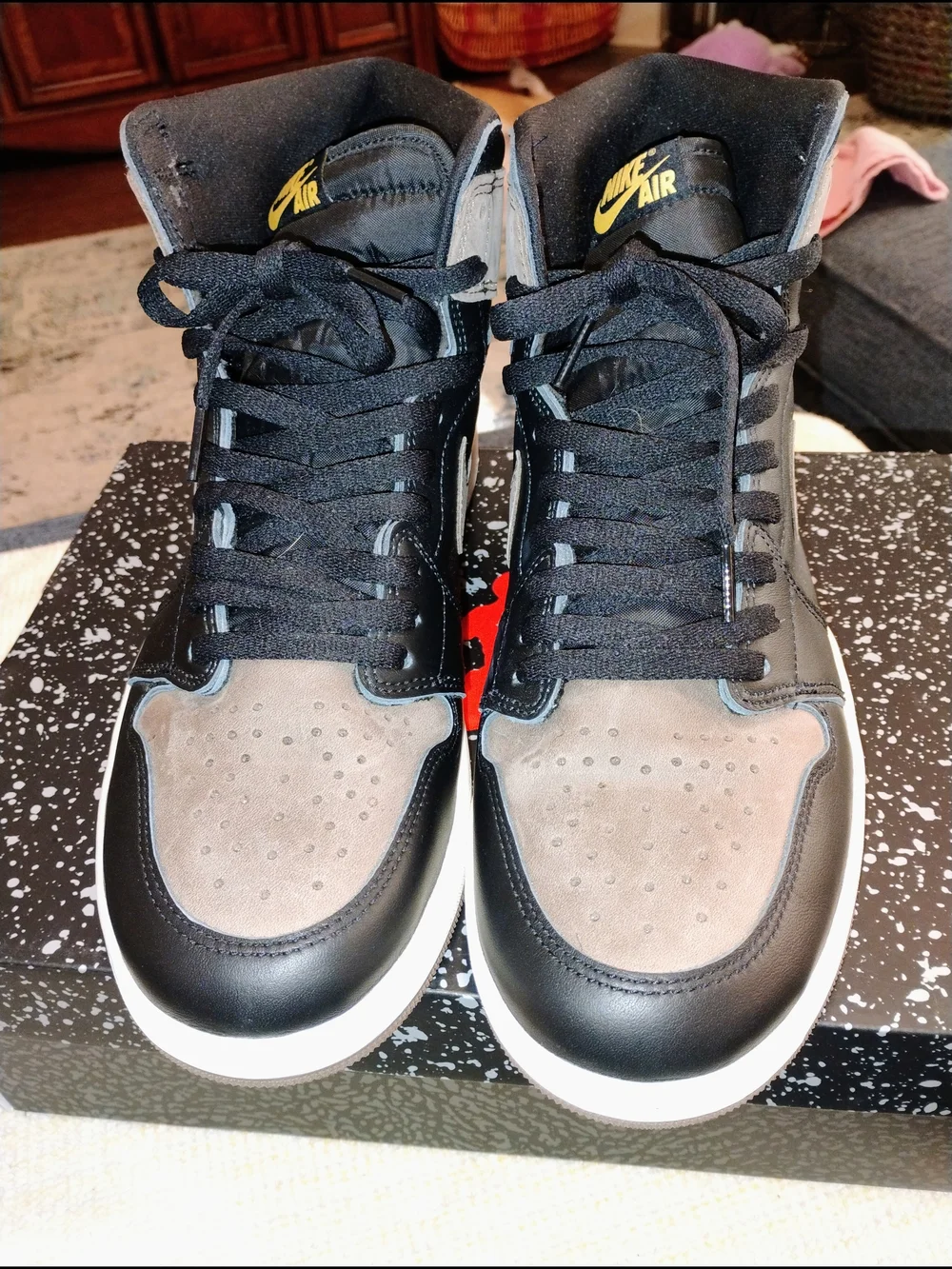 Nike Air Jordan 1 Retro High O.G. Palomino Sneakers - Black & Taupe Size 12 VGC